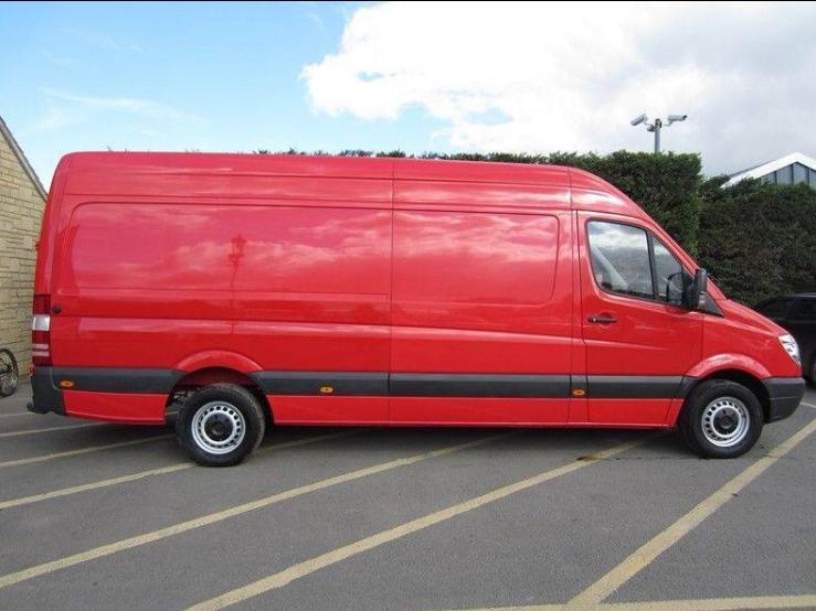 High-roof red moving van used by Man and Van Portsmouth for removals and clearances across Portsmouth and Fareham.